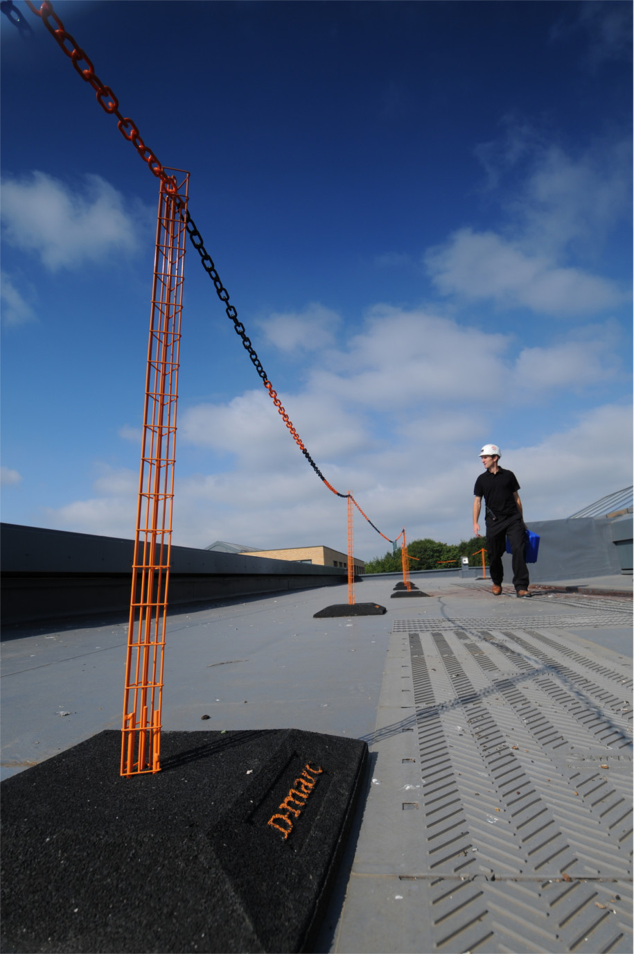 D-Marc: Barrier for Flat Roof